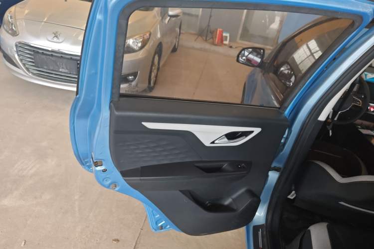 Used SOL E10X 2021 302 km Range Fashion Edition 31.4 kWh