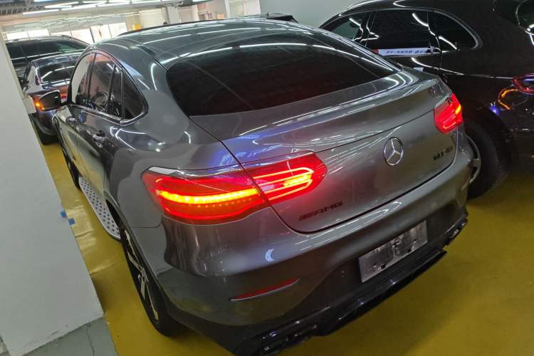 Used Mercedes-Benz GLC Coupe 2019 Facelift GLC 200 4MATIC Coupe SUV Exterior 2