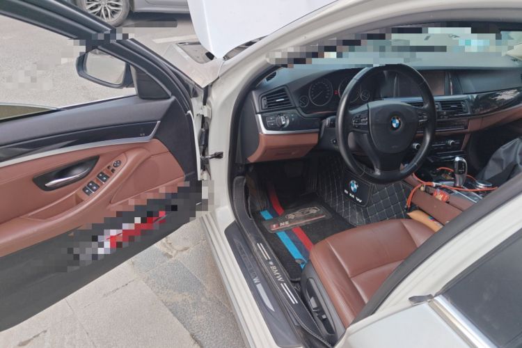 Used BMW 5 Series 2014 520Li Elegant Model
