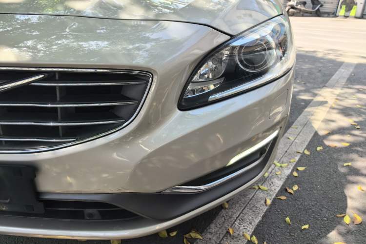 Used Volvo S60 2017 S60L T4 Smart Range Edition
