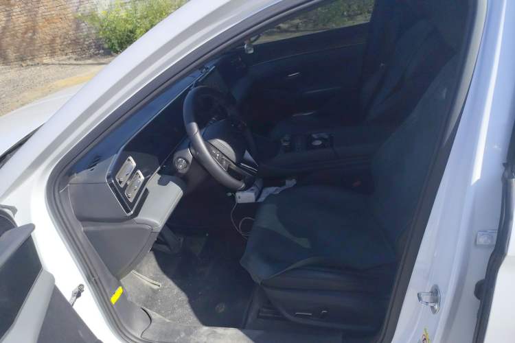 Used BYD Qin L 2024 DM-i 80KM Beyond Model Left Front Seat