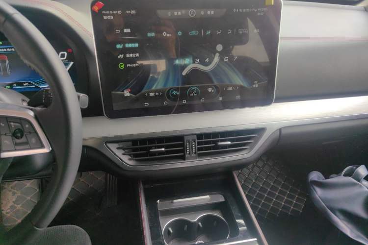 Used BYD Tang New Energy 2019 DM 2.0T All-Wheel Drive Connected Innovation Edition 7 Seats China VI Standard
