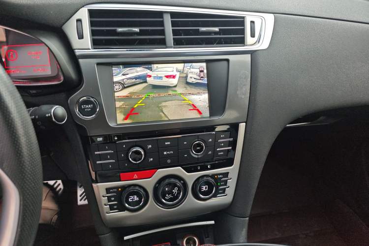 Used DS 6 2014 1.6T Luxury Edition THP160
