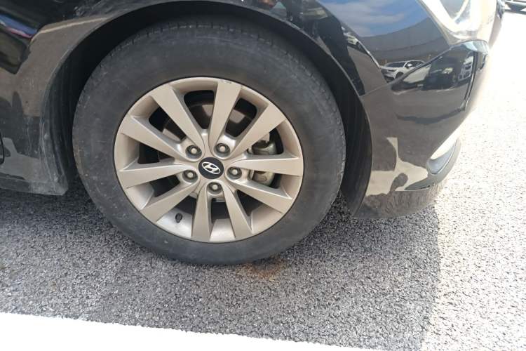 Used Hyundai Mistra 2014 1.8L Automatic Smart GLS