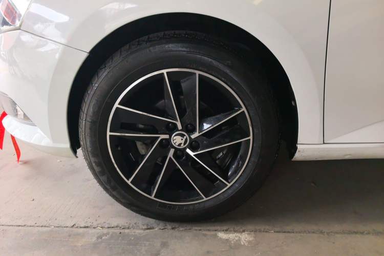 Used Skoda Fabia 2017 1.6L Automatic Chuanxing Edition
