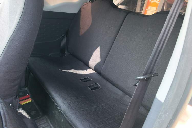 Used Chery QQ Ice Cream 2022 170km Sundae Phosphate Lithium-Ion
