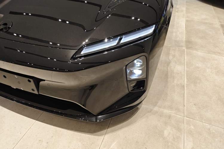 Used Nio ET5T 2025 75 kWh Touring Left Front Headlight