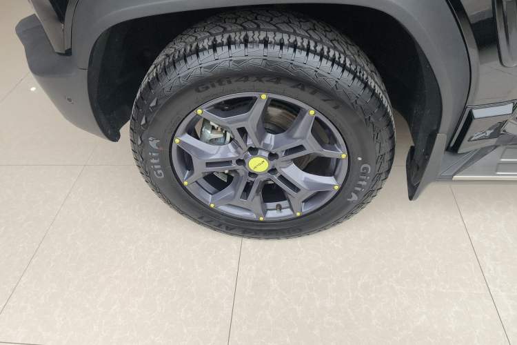 Used JETOUR Traveler 2023 2.0T All-Wheel Drive CrossPRO+ Exterior 4