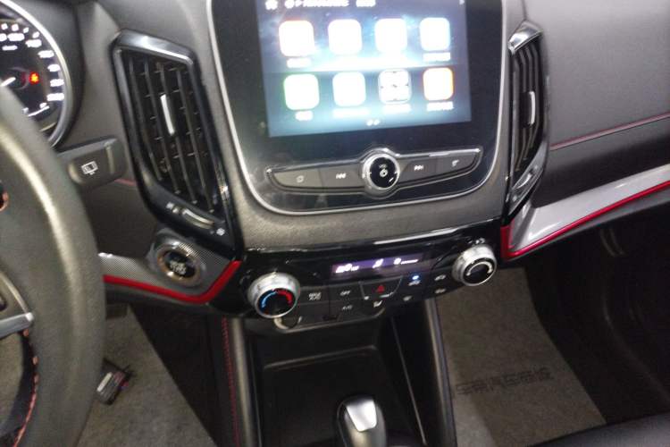 Used CHANGAN CS55 2018 1.5T Automatic Xuan Dong Model China V Standard
