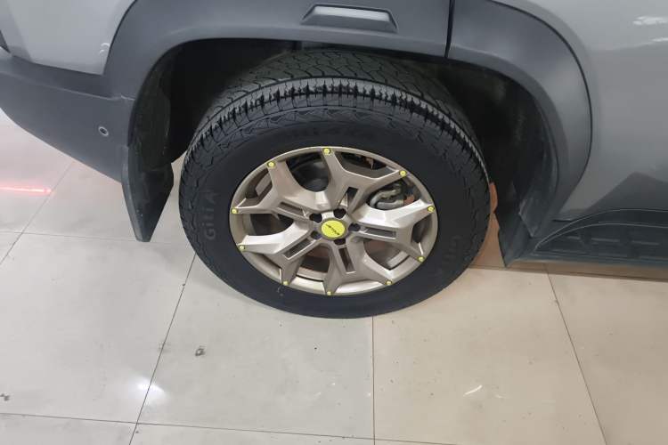 Used JETOUR Traveler 2023 2.0T All-Wheel Drive Conquer PRO Exterior 5