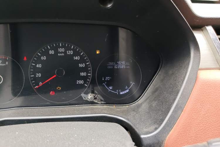 Used HYOSOW S3 2016 S3L 1.5L Manual Premium Edition Odometer Close Up