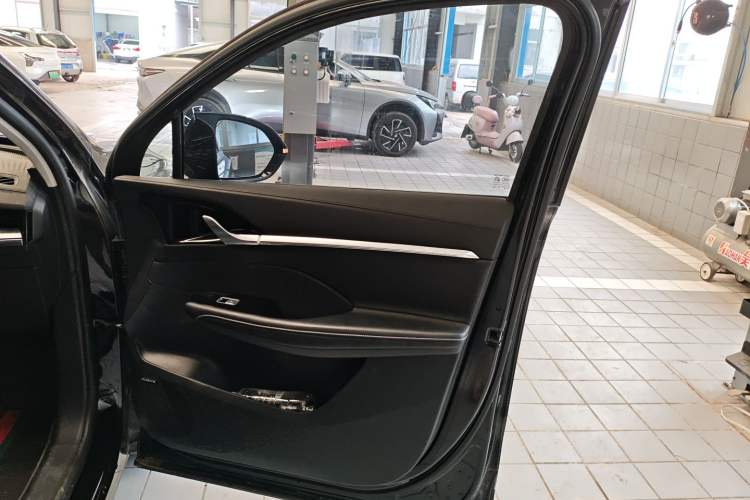 Used Roewe RX5 MAX 2022 1.5T Automatic Zhiwei Prestige Edition