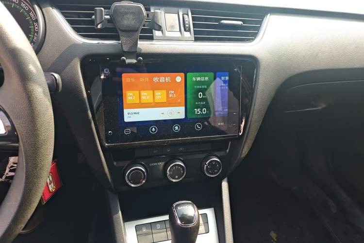 Used Skoda Octavia 2019 1.5L Automatic SmartDrive Comfort Edition China VI Standard
