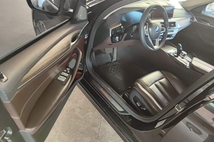 Used BMW 5 Series 2019 530Li Luxury Edition Premium Package