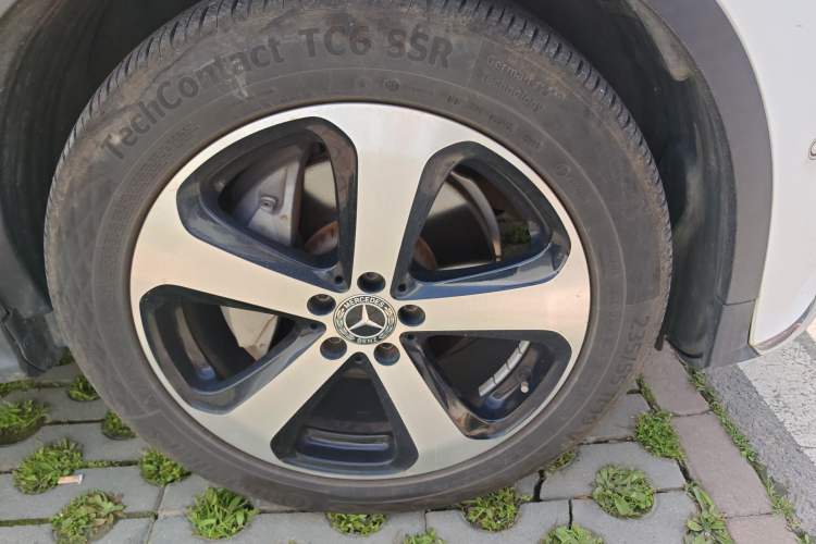 Used Mercedes-Benz GLC 2018 GLC 260 4MATIC Luxury Model
