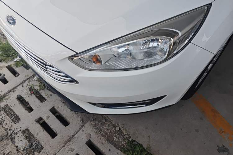 Used Ford Focus 2017 Sedan 1.6L Automatic Fashion Edition Smart Drive Version