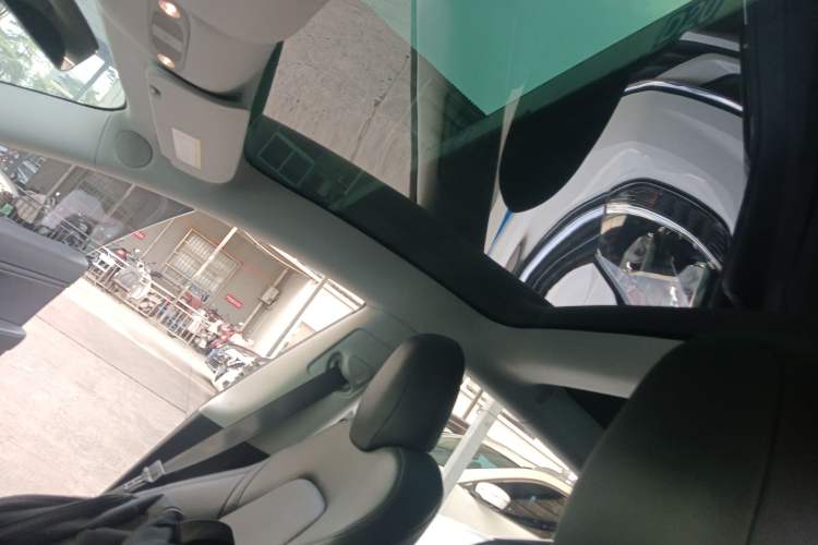 Used Tesla Model 3 2019 Long-Range Rear-Wheel-Drive Version
