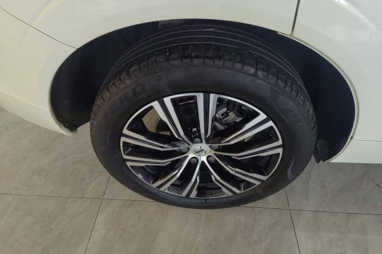 Used Volvo XC60 2022 B5 4x4 Smart Luxury Edition
