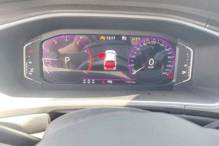 Used Volkswagen T-ROC 2024 300TSI DSG Two-Wheel-Drive Chen Guang Edition Instrument Cluster