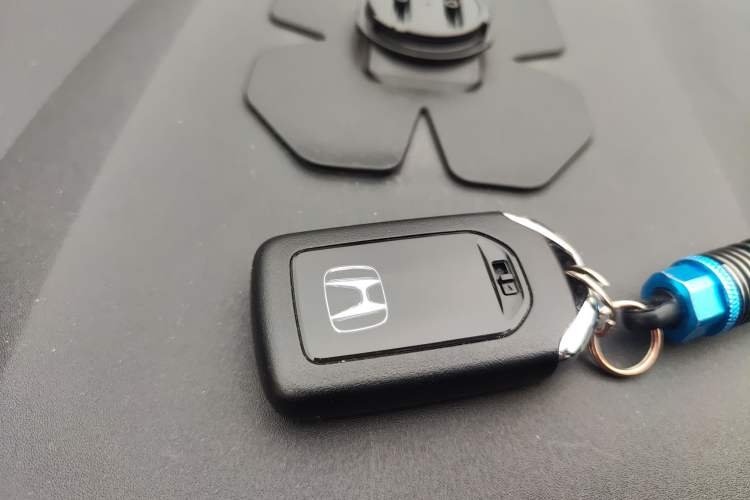 Used Honda Civic 2016 220TURBO CVT Luxury Edition Vehicle Key