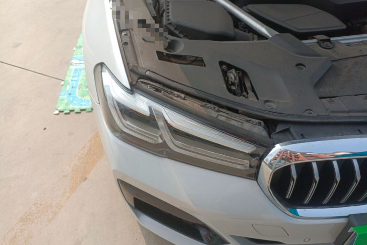 Used BMW 5 Series 2022 Second Facelift 525Li M Sport Package Right Front Headlight