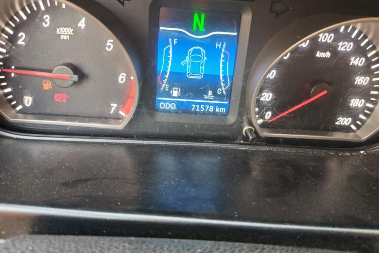 Used HYOSOW H2 2015 1.5L AMT Luxury Version BJ415C