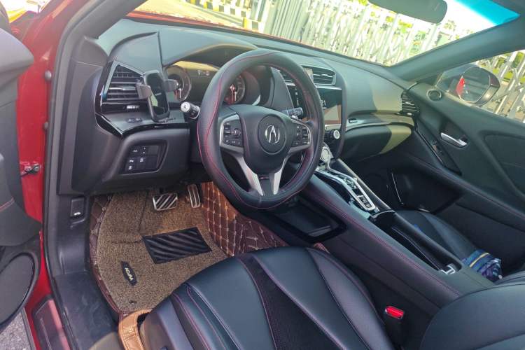 Used Acura CDX 2021 1.5T Two-Wheel Drive Luxury · A-Spec Sport Model
