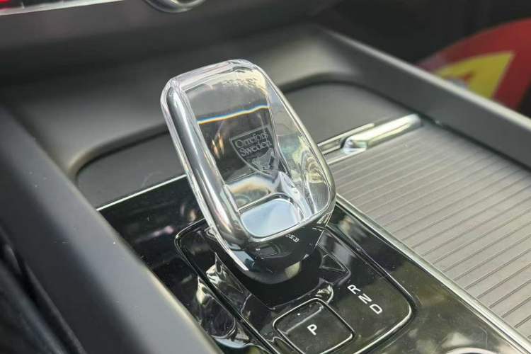 Used Volvo XC60 2024 B5 4x4 Smart Luxury Edition