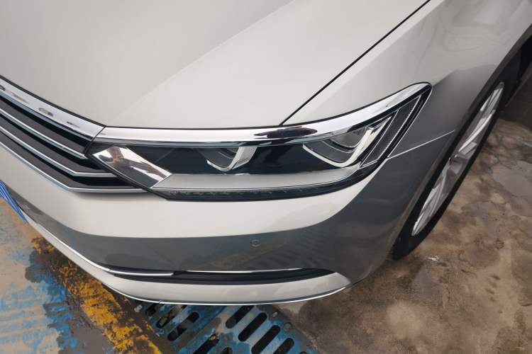 Used Volkswagen Magotan 2017 330TSI DSG Luxury Model
