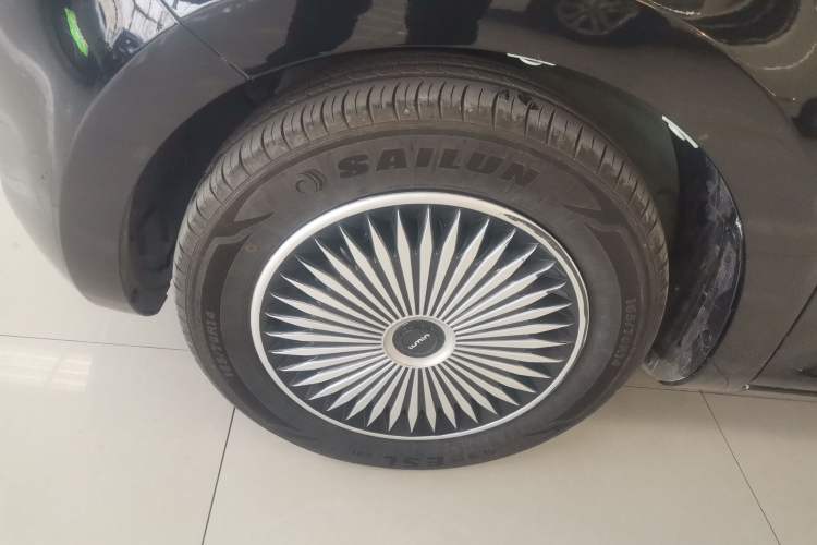 Used CHANGAN NEVO Lumin 2024 205km Launch Edition
