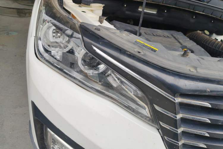 Used Bisu T5 2017 1.5T Manual Comfort Model Right Front Headlight