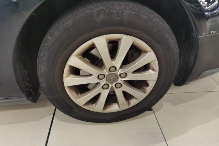 Used Citroen C5 2014 2.0L Automatic Zunyue Model Right Front Wheel Hub