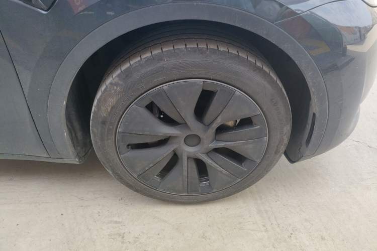 Used Tesla Model Y 2024 Rear-Wheel-Drive Version
