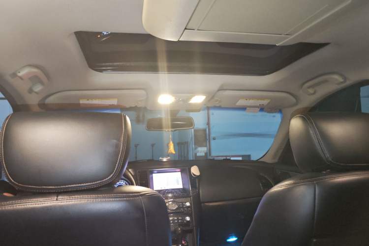 Used Infiniti FX 2011 FX35 Supreme Edition