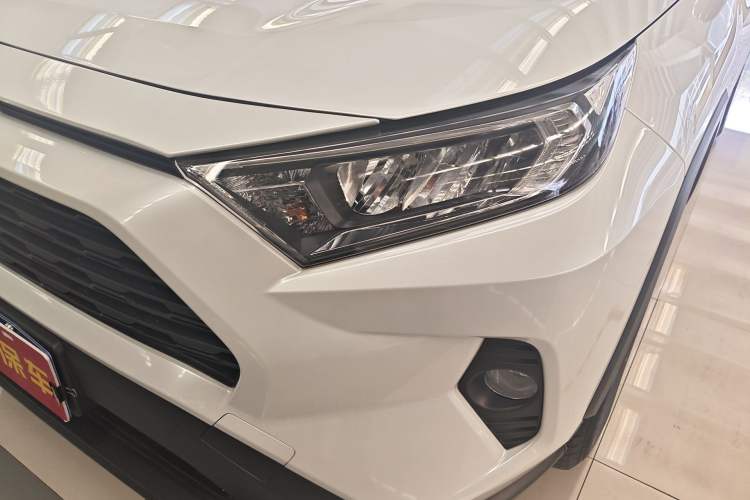 Used Toyota RAV4 2021 2.0L CVT Two-Wheel Drive Urban Edition
