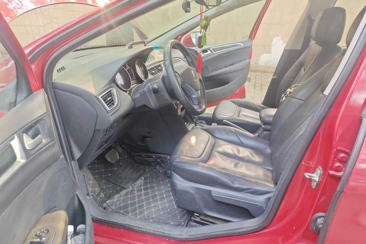 Used Peugeot 308 2013 1.6L Automatic Fashion Model