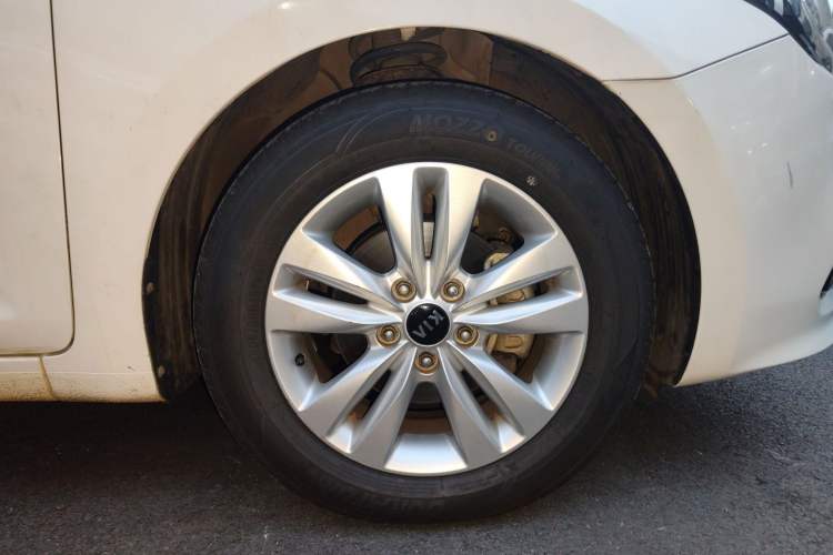Used Kia K4 2014 1.8L Automatic GLS

