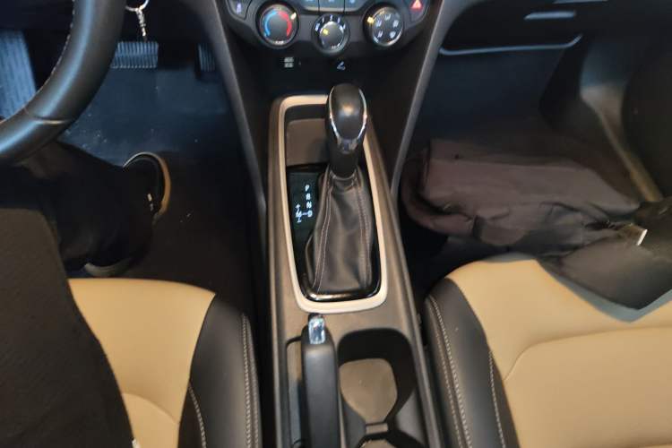 Used Chevrolet Monza 2020 320 Automatic Enjoyment Edition
