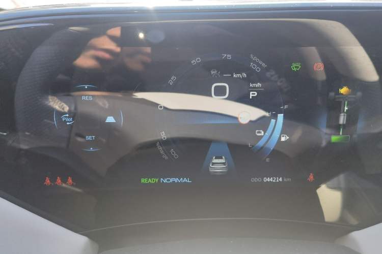 Used Dongfeng Aeolus Huge 2022 Mach Dual-Motor 1.5T MHD Dare-to-Dream Edition Instrument Cluster