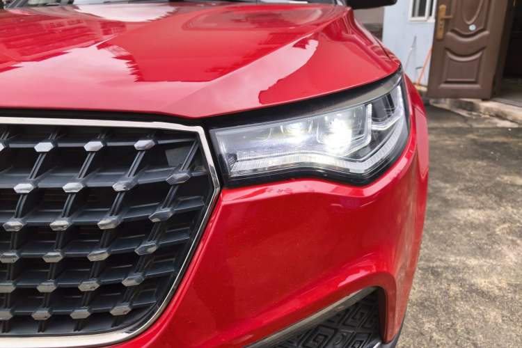 Used Zotye T700 2017 1.8T Dual-Clutch Luxury Model