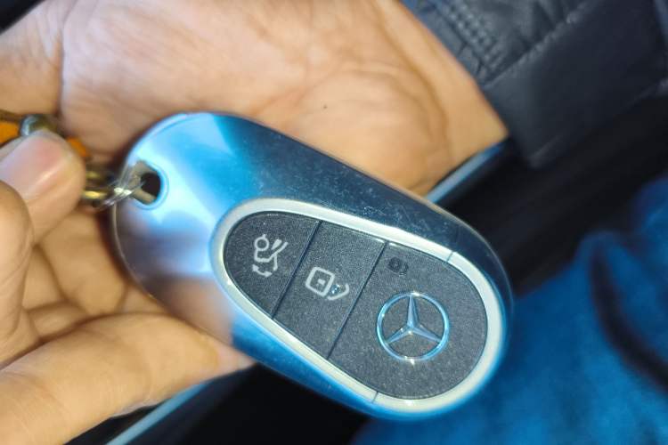 Used Mercedes-Benz EQE SUV 2023 500 4MATIC Special Edition Vehicle Key