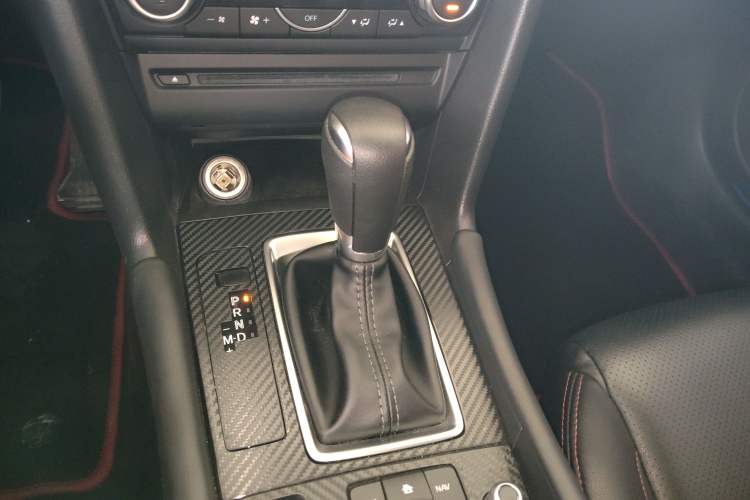 Used Mazda 3 Axela 2017 Sedan 1.5L Automatic Luxury Model China VI Standard