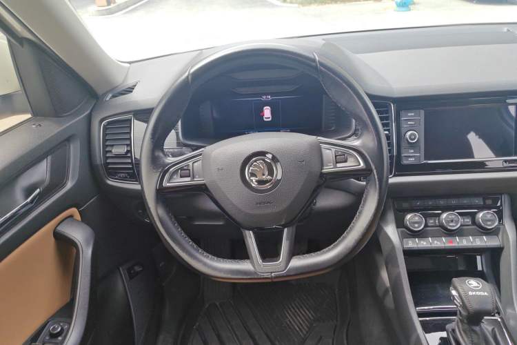 Used Skoda Kodiaq GT 2019 TSI330 Two-Wheel-Drive Luxury Edition China V Standard Steering Wheel