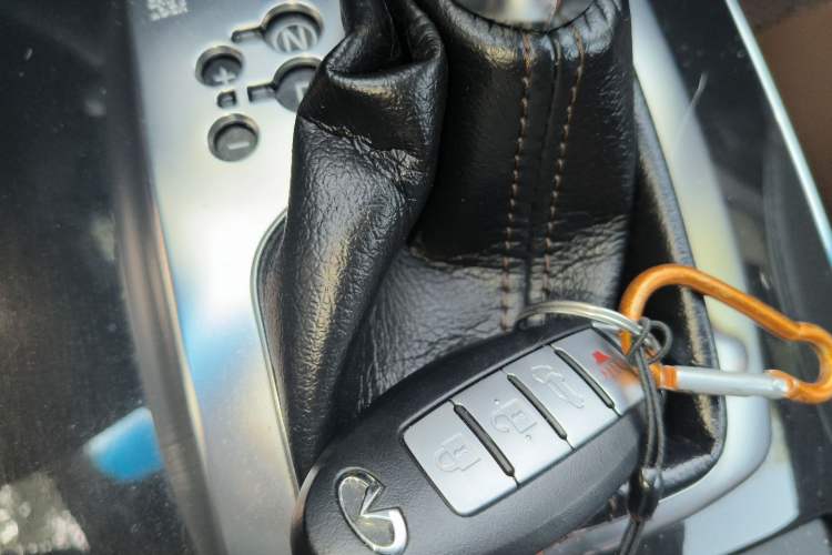 Used Infiniti FX 2013 FX37 Supreme Edition Vehicle Key