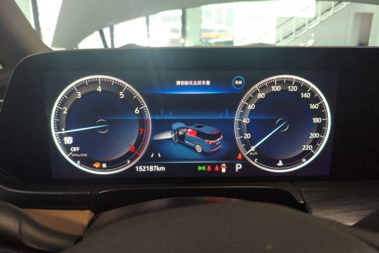 Used Buick GL8 2021 ES Landtrek 653T Luxury Model
