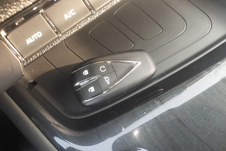 Used Changan CS75 2026 Model PRO 1.5T DCT Prestige 7-Seater