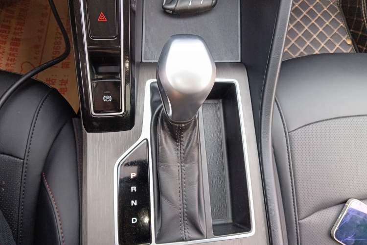 Used Roewe i5 2023 1.5L CVT Luxury Edition Gear Lever