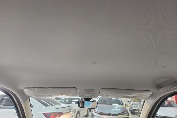 Used Wuling Hongguang MINIEV 2025 Four-Door Version Advanced Edition Headliner