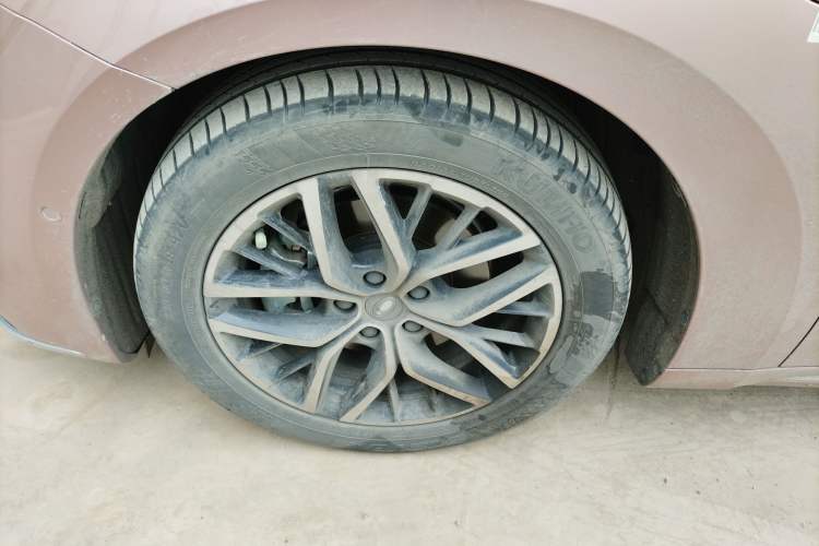 Used ORA Lightning Cat 2022 555 km Luxury Edition