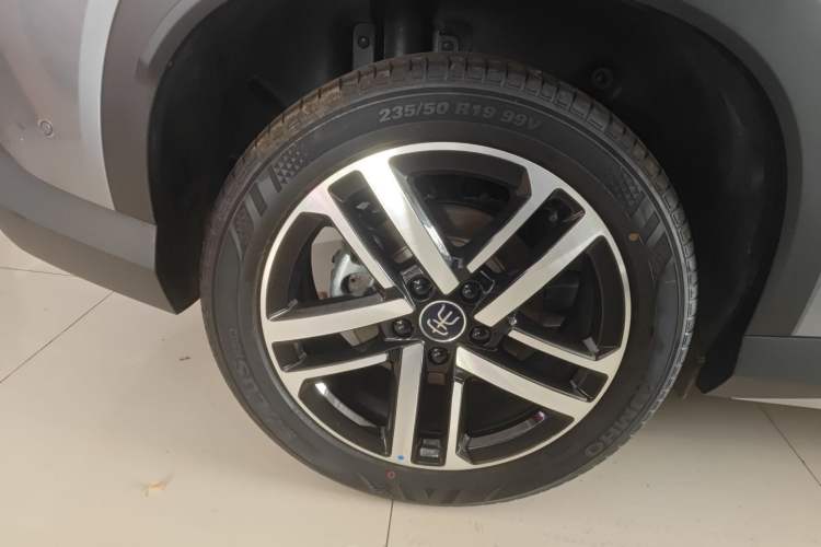 Used BYD Song L DM-i 2025 Intelligent Driving Version 112 km Beyond-Range Type
